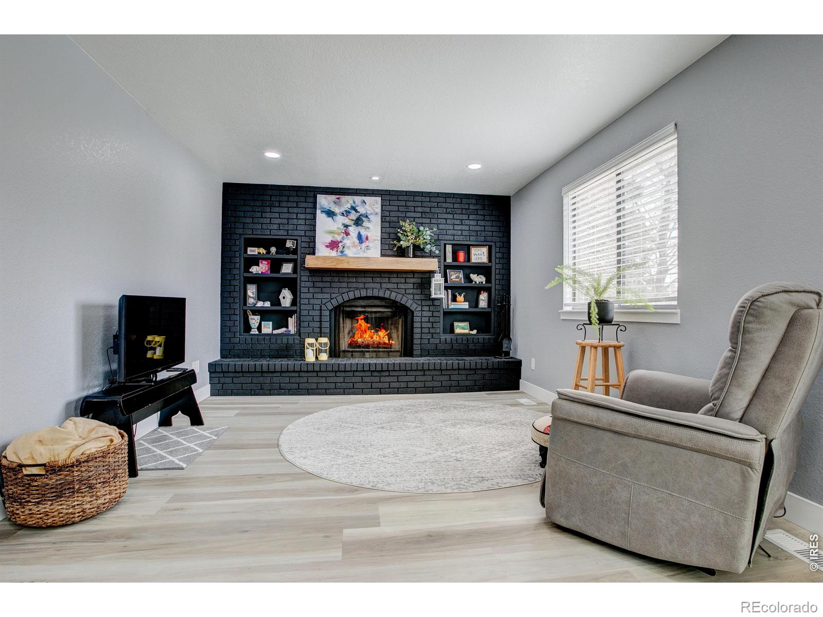 MLS Image #5 for 926  white elm drive,loveland, Colorado