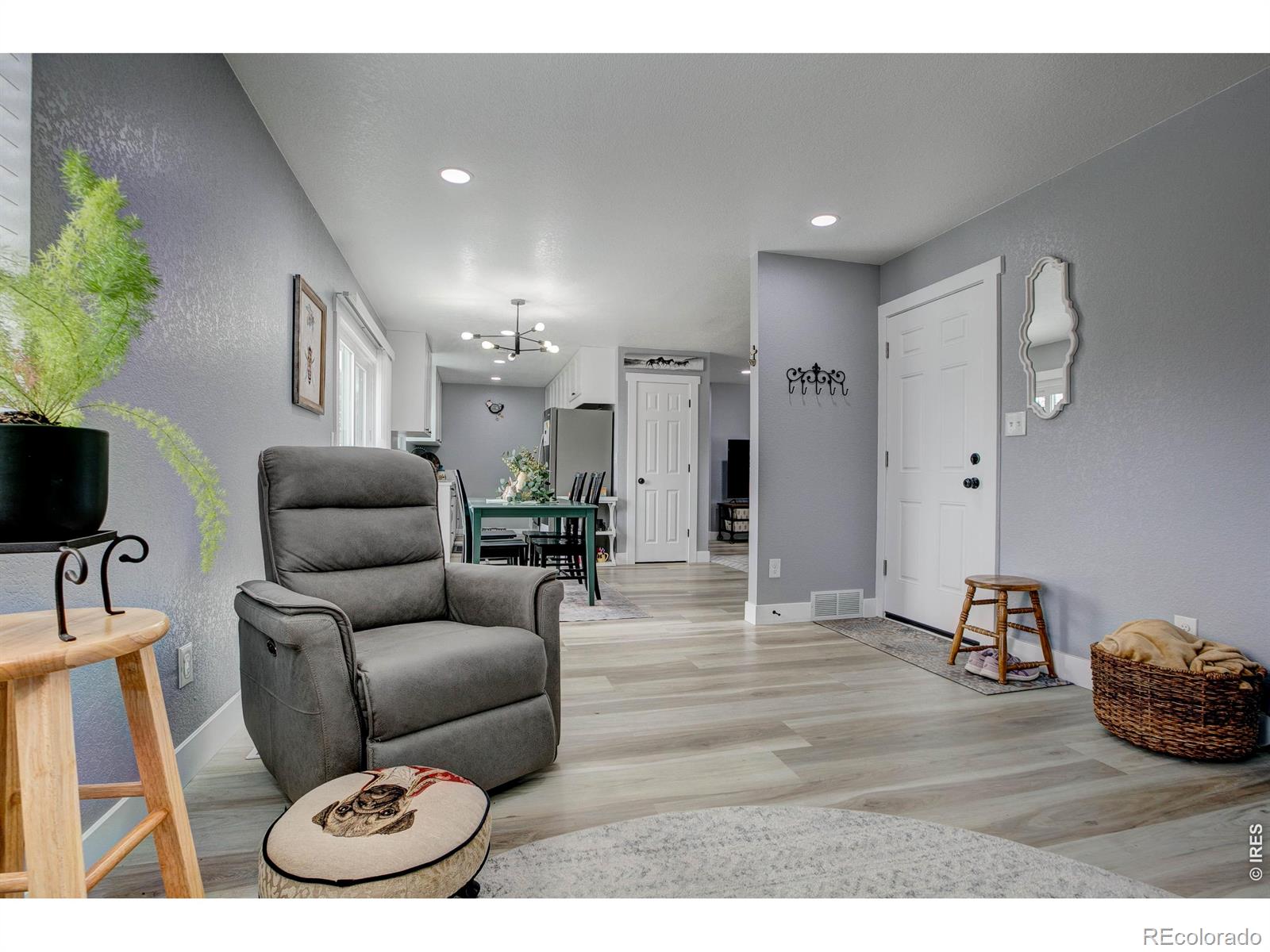 MLS Image #6 for 926  white elm drive,loveland, Colorado