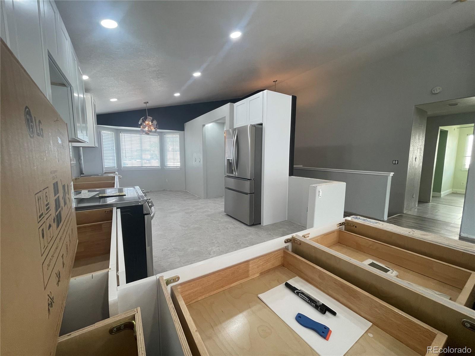 MLS Image #10 for 14906 e 52nd avenue,denver, Colorado