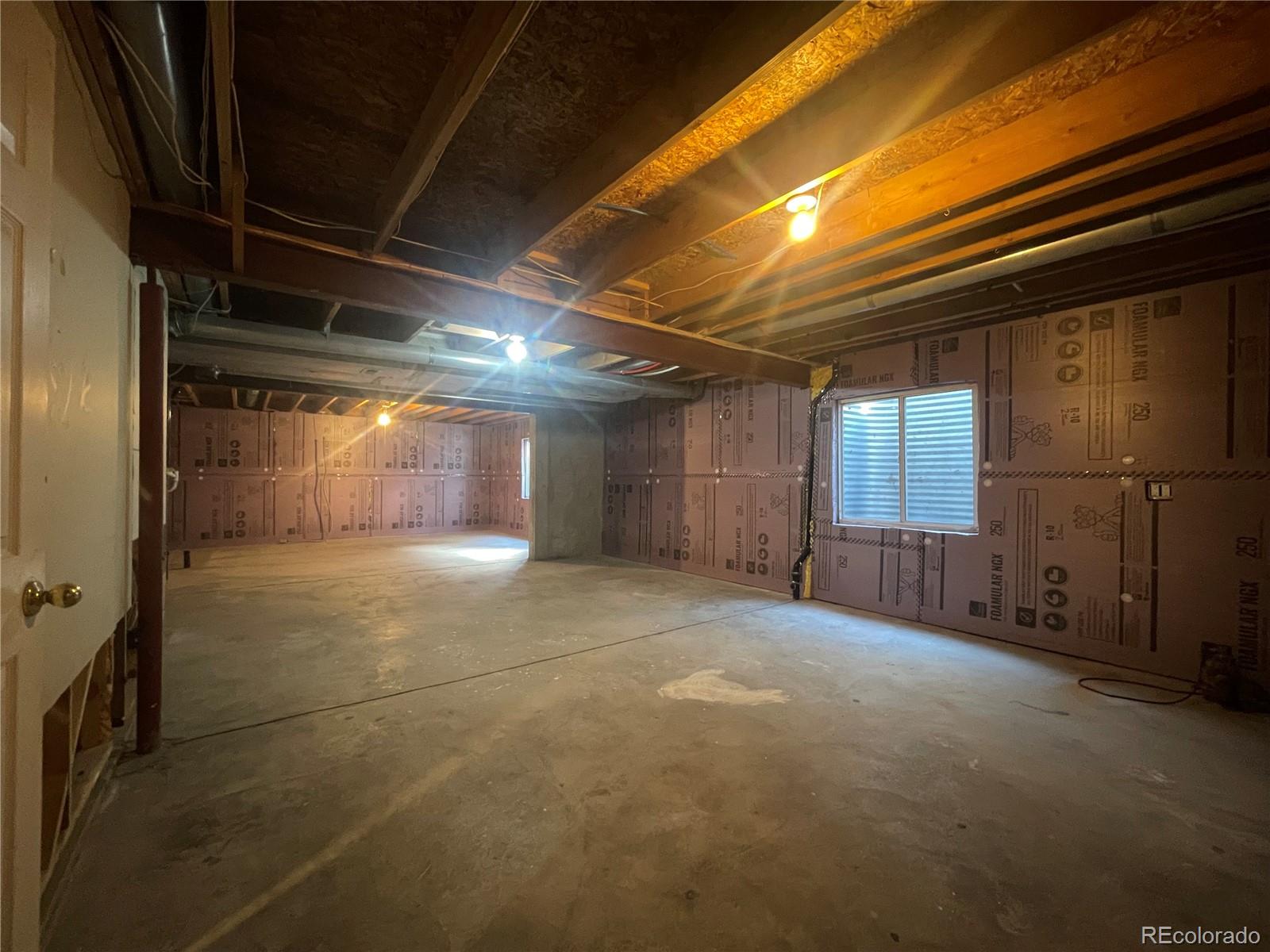 MLS Image #26 for 14906 e 52nd avenue,denver, Colorado