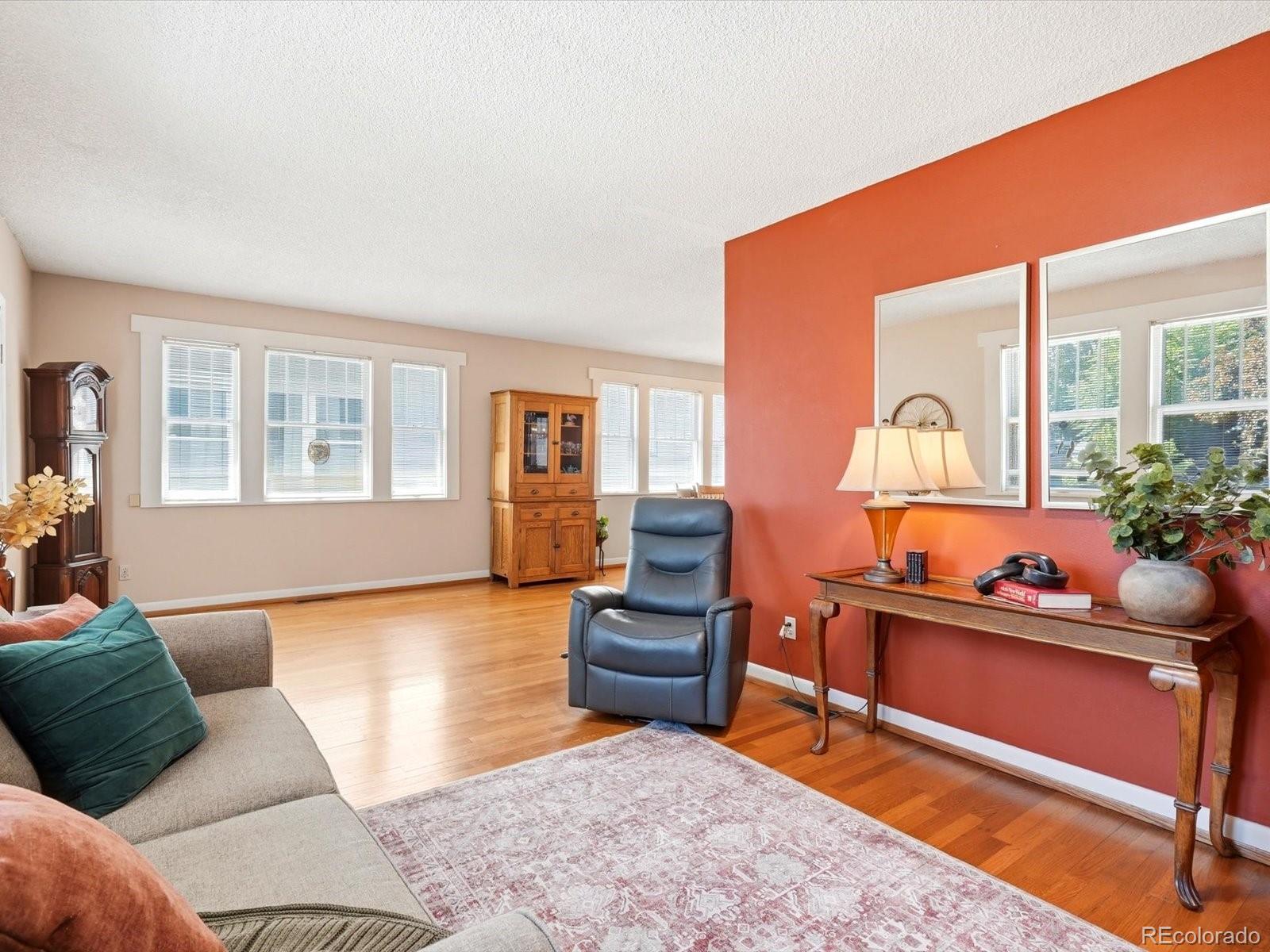 MLS Image #7 for 281 s emerson street,denver, Colorado