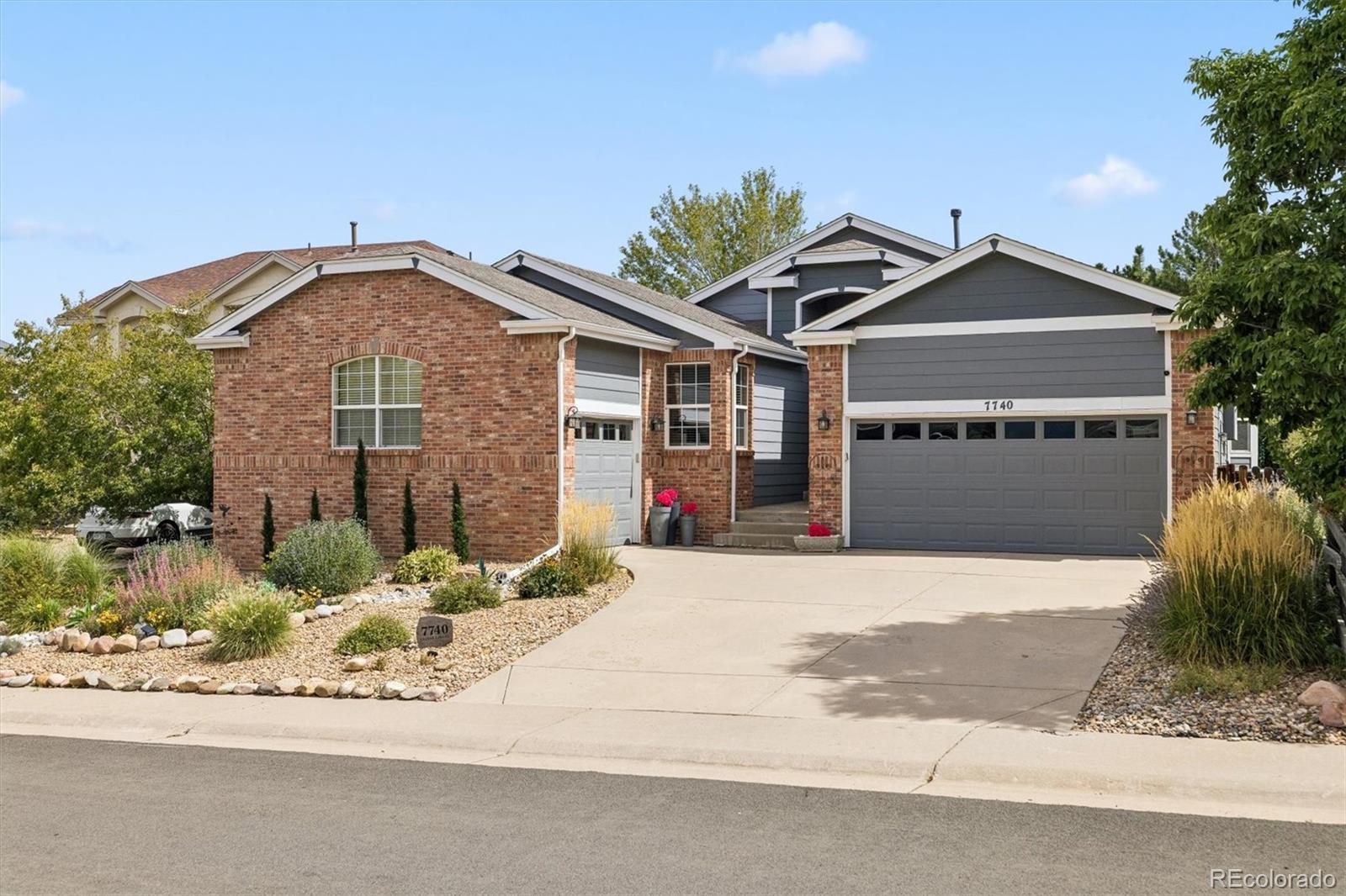 MLS Image #3 for 7740  crystal lake court,littleton, Colorado