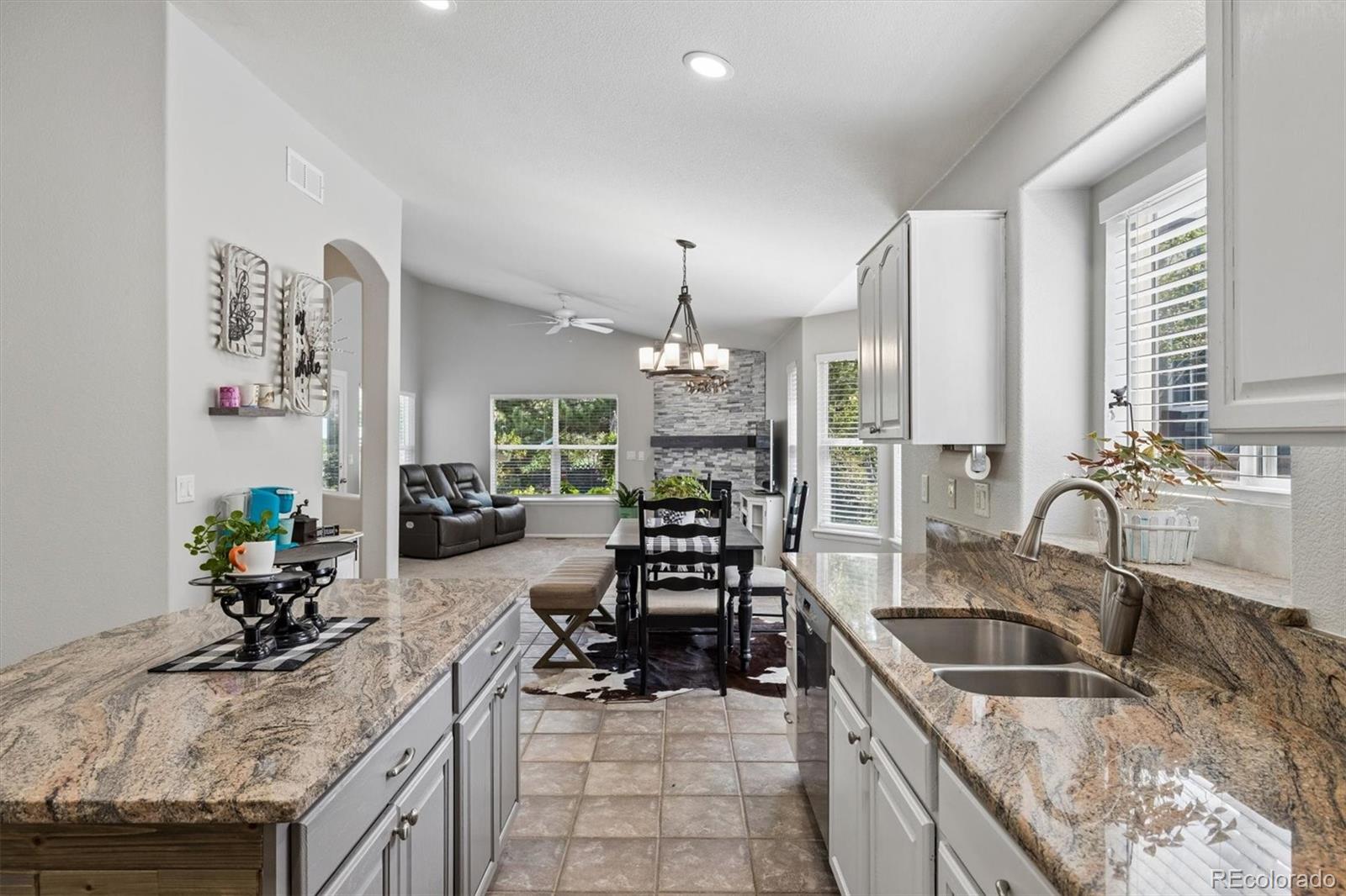 MLS Image #9 for 7740  crystal lake court,littleton, Colorado
