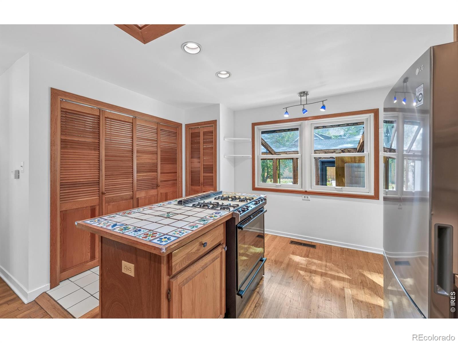MLS Image #12 for 3027  11th street,boulder, Colorado