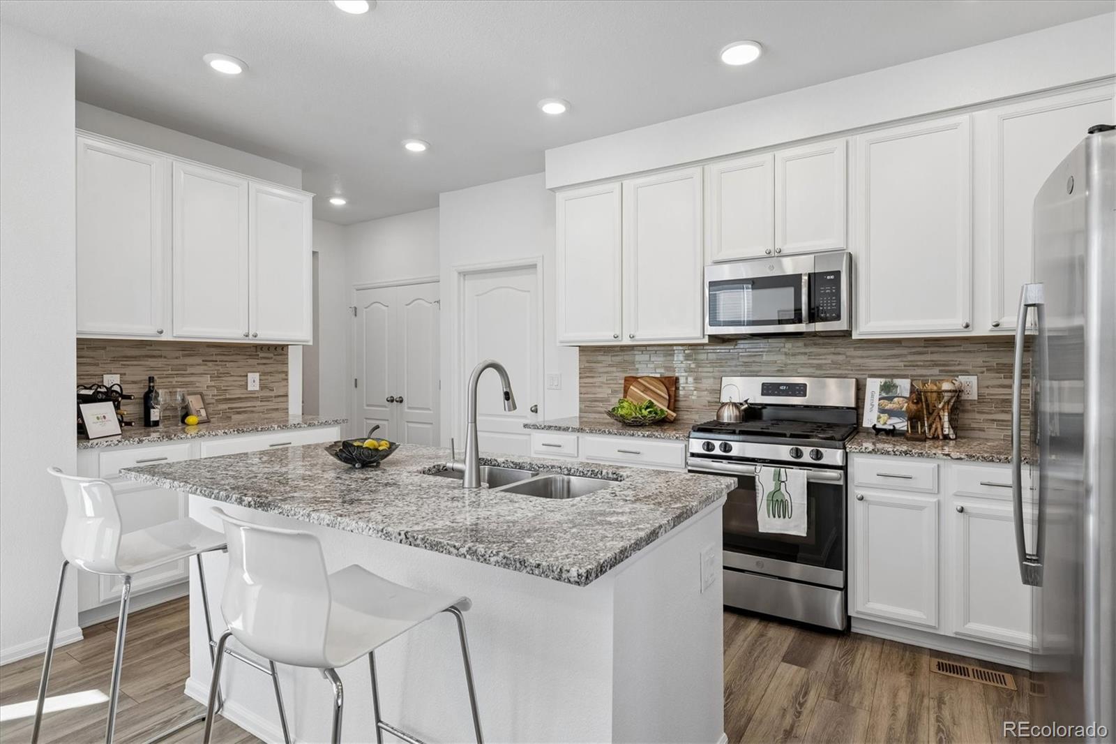 MLS Image #8 for 14058  harrison street,thornton, Colorado