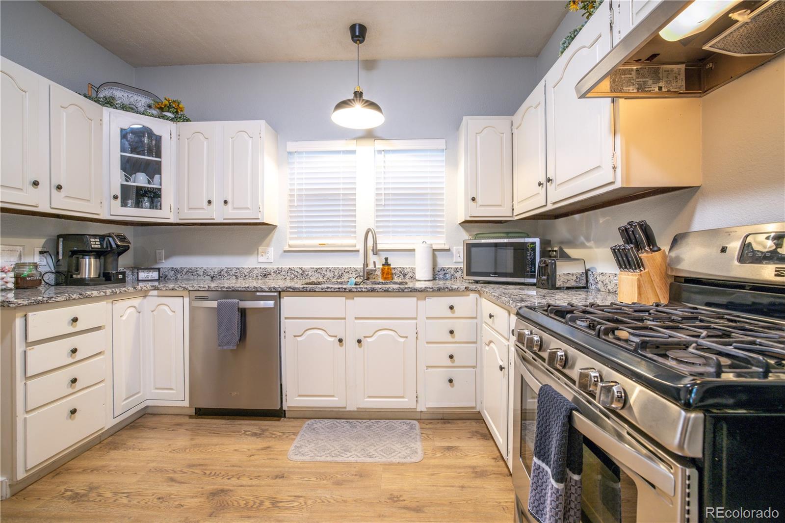 MLS Image #13 for 604 n pine street,colorado springs, Colorado