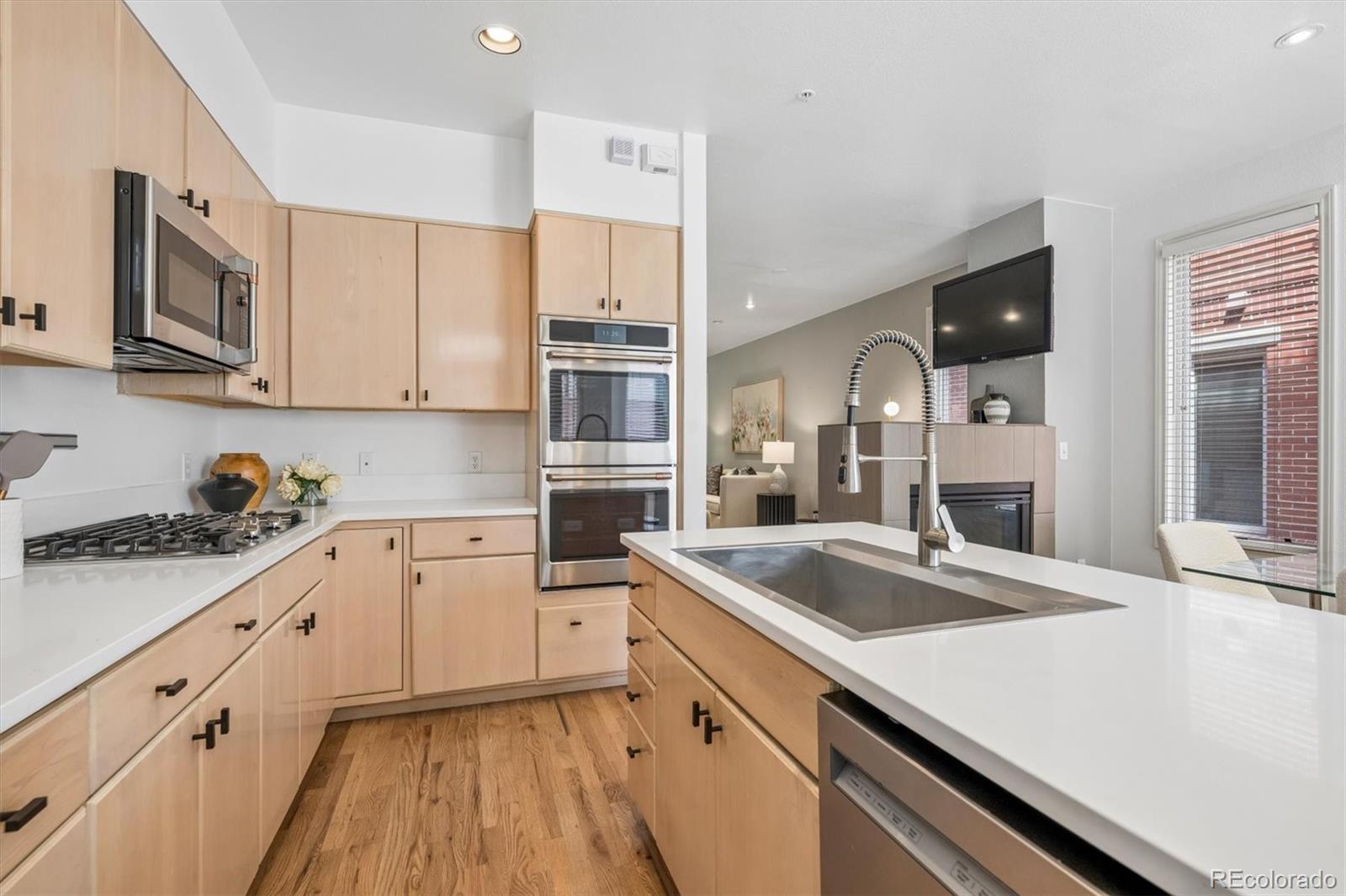 MLS Image #13 for 12 s monroe street ,denver, Colorado