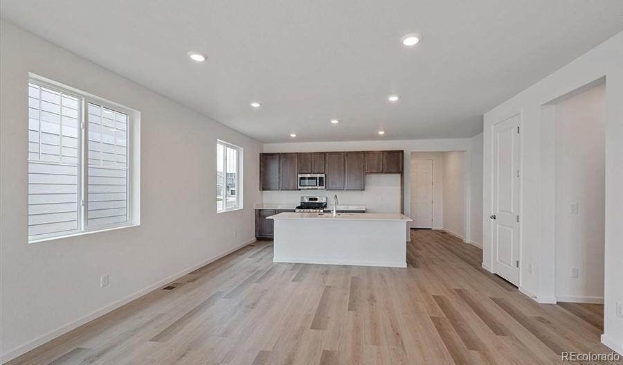 MLS Image #3 for 45920  wood thrush avenue,bennett, Colorado