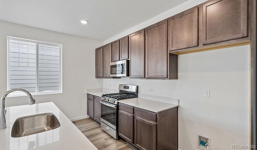 MLS Image #7 for 45920  wood thrush avenue,bennett, Colorado