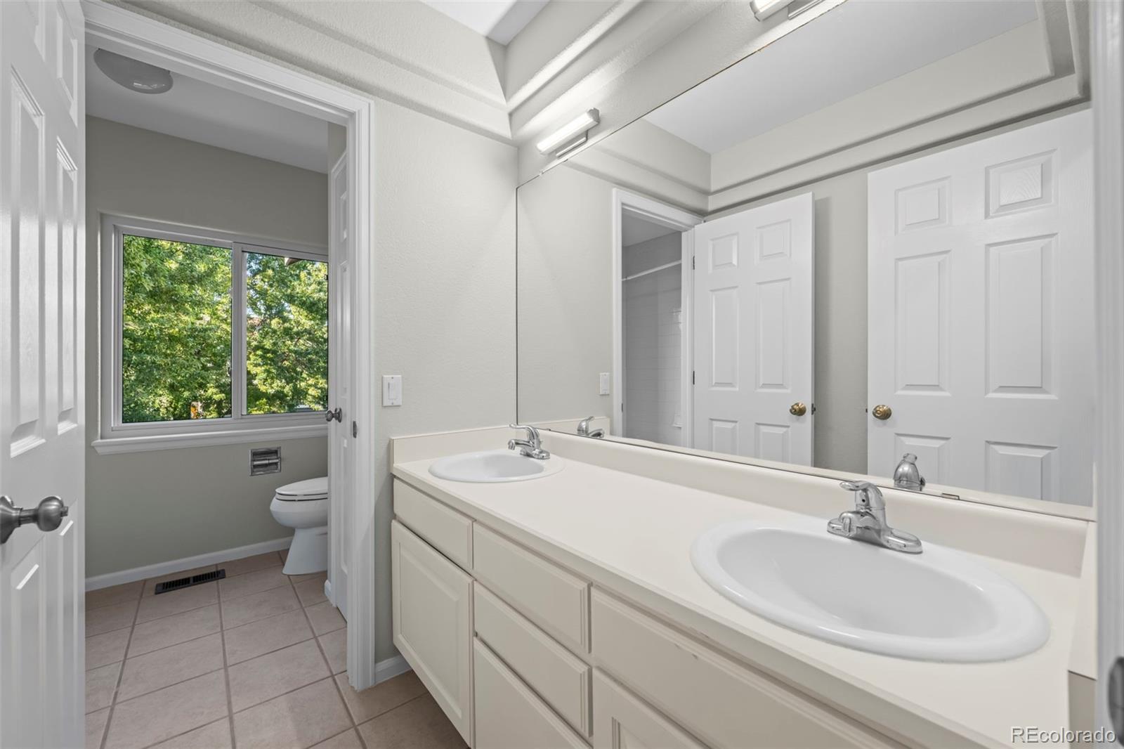 MLS Image #10 for 19212 e clear creek drive,parker, Colorado