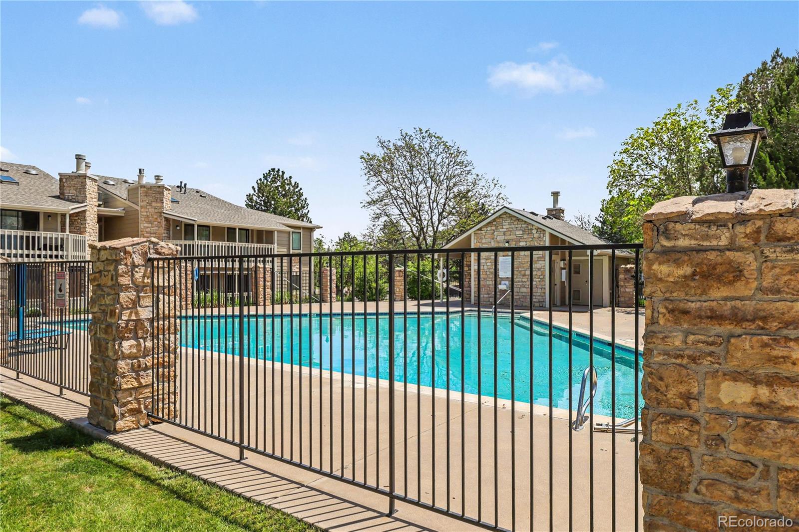 MLS Image #6 for 8225 e fairmount drive,denver, Colorado