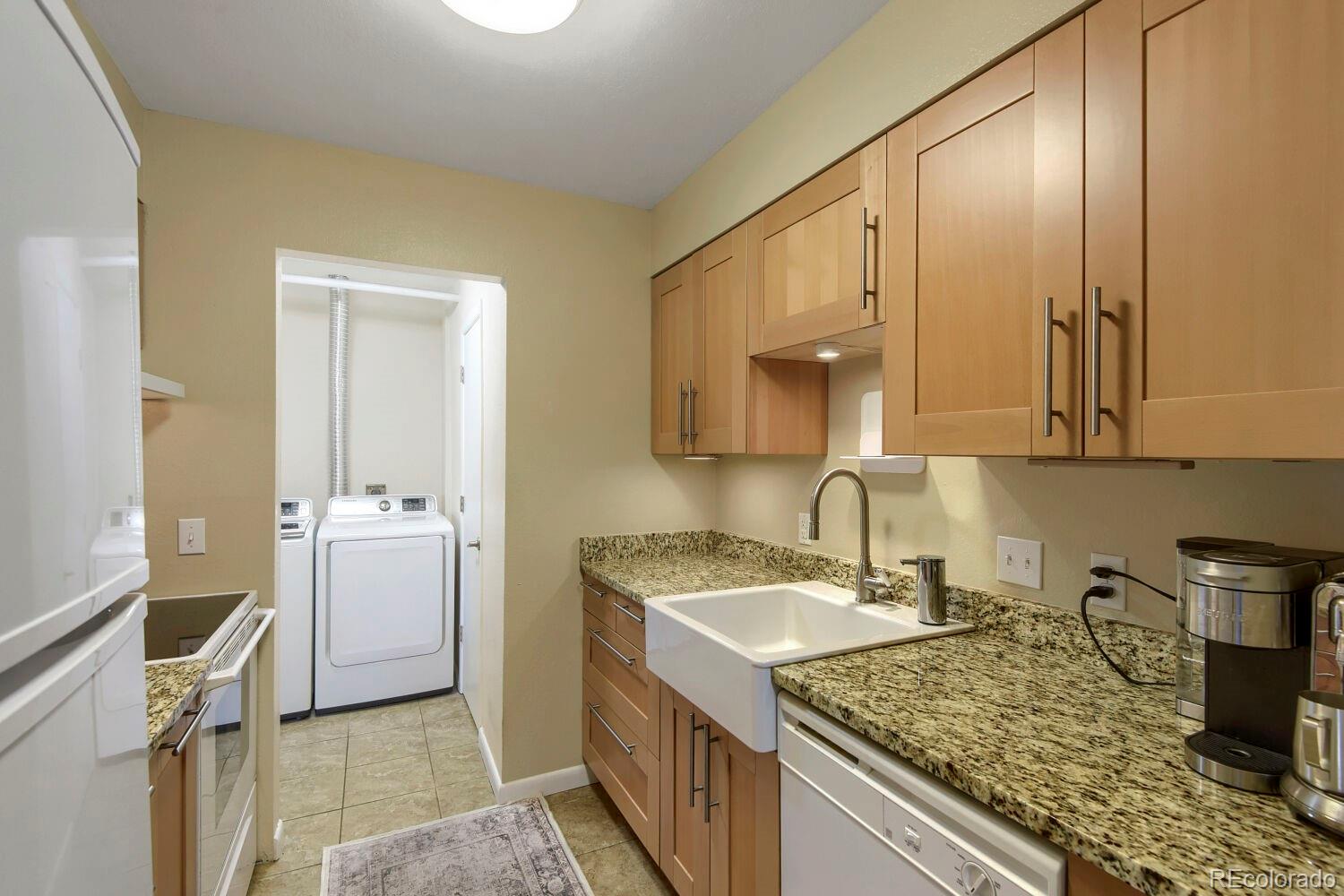 MLS Image #11 for 7995 e mississippi avenue,denver, Colorado