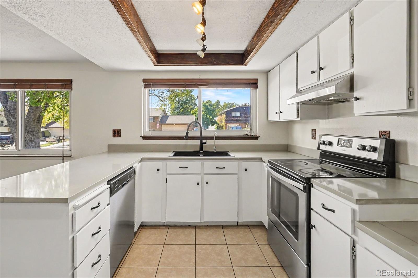 MLS Image #10 for 10950  acoma street,northglenn, Colorado