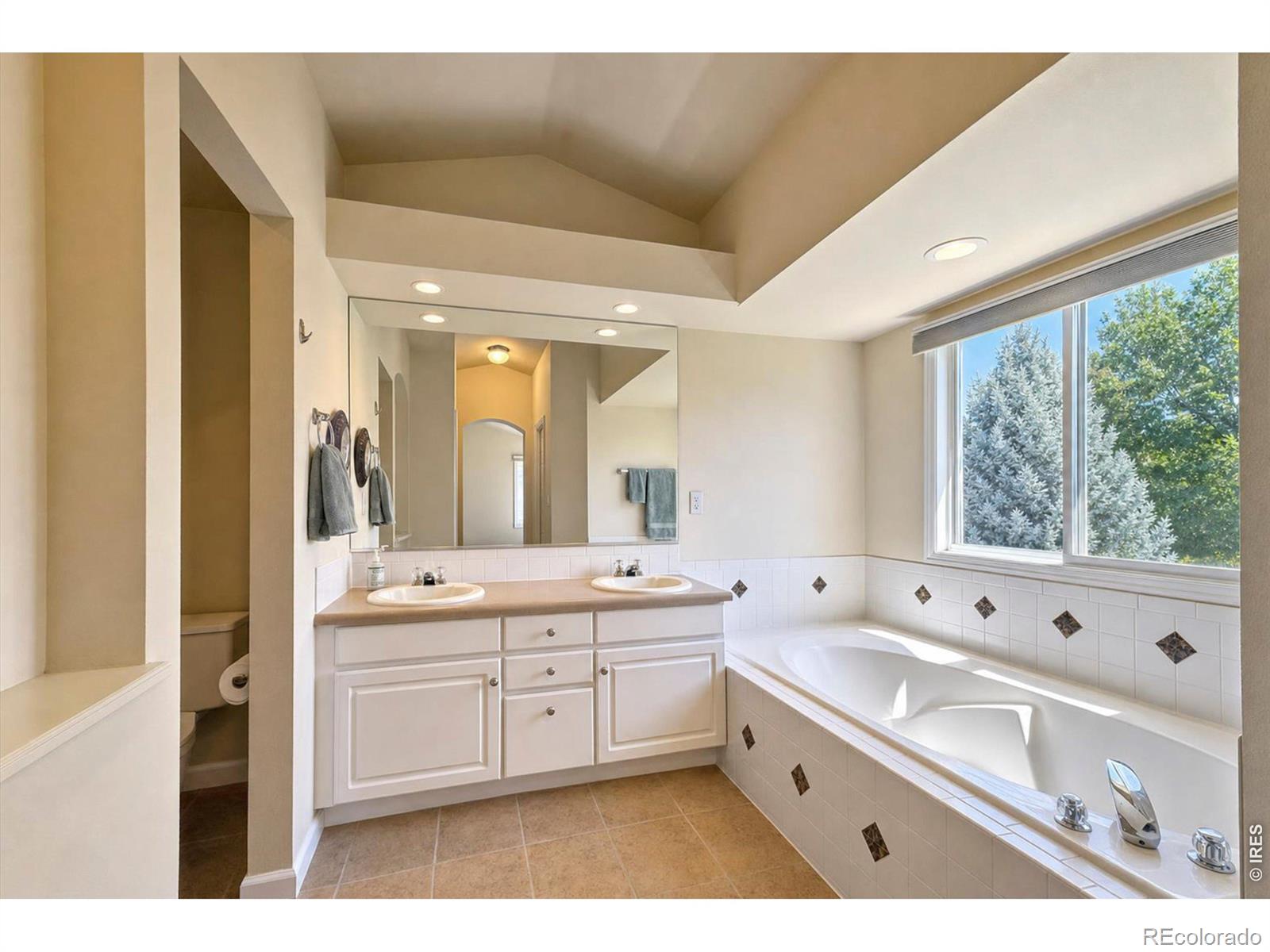 MLS Image #29 for 1506  front nine drive,fort collins, Colorado