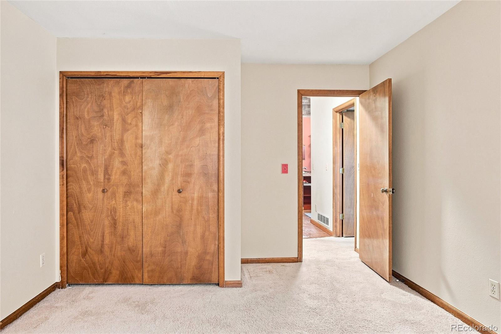 MLS Image #9 for 4877 s everett street,denver, Colorado
