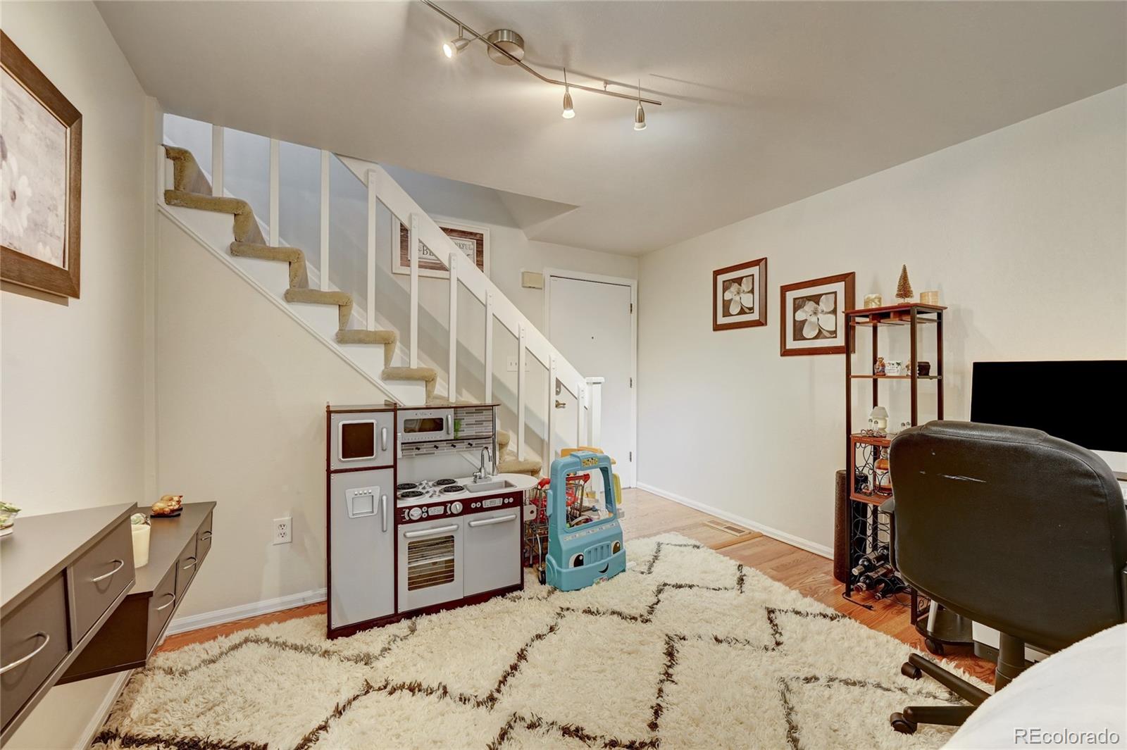 MLS Image #5 for 2939 s lansing way,aurora, Colorado
