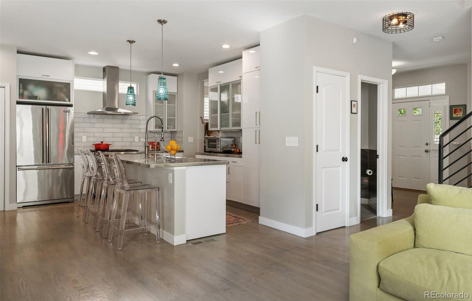 MLS Image #11 for 29 s syracuse street,denver, Colorado