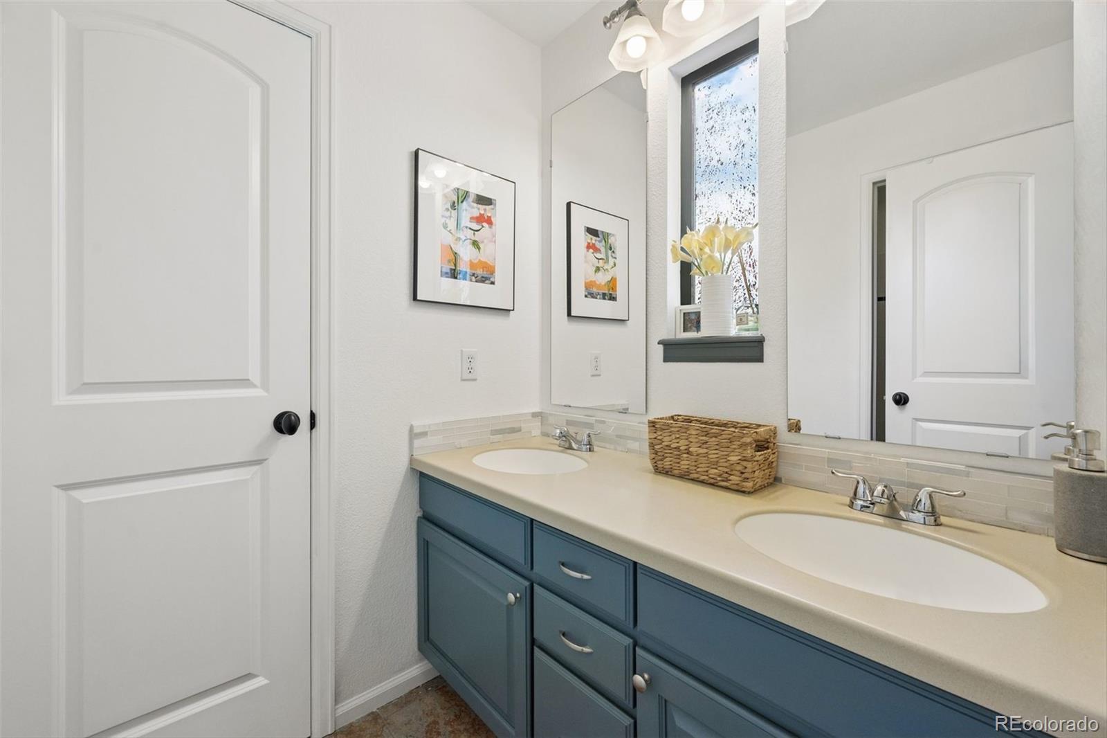 MLS Image #25 for 29 s syracuse street,denver, Colorado
