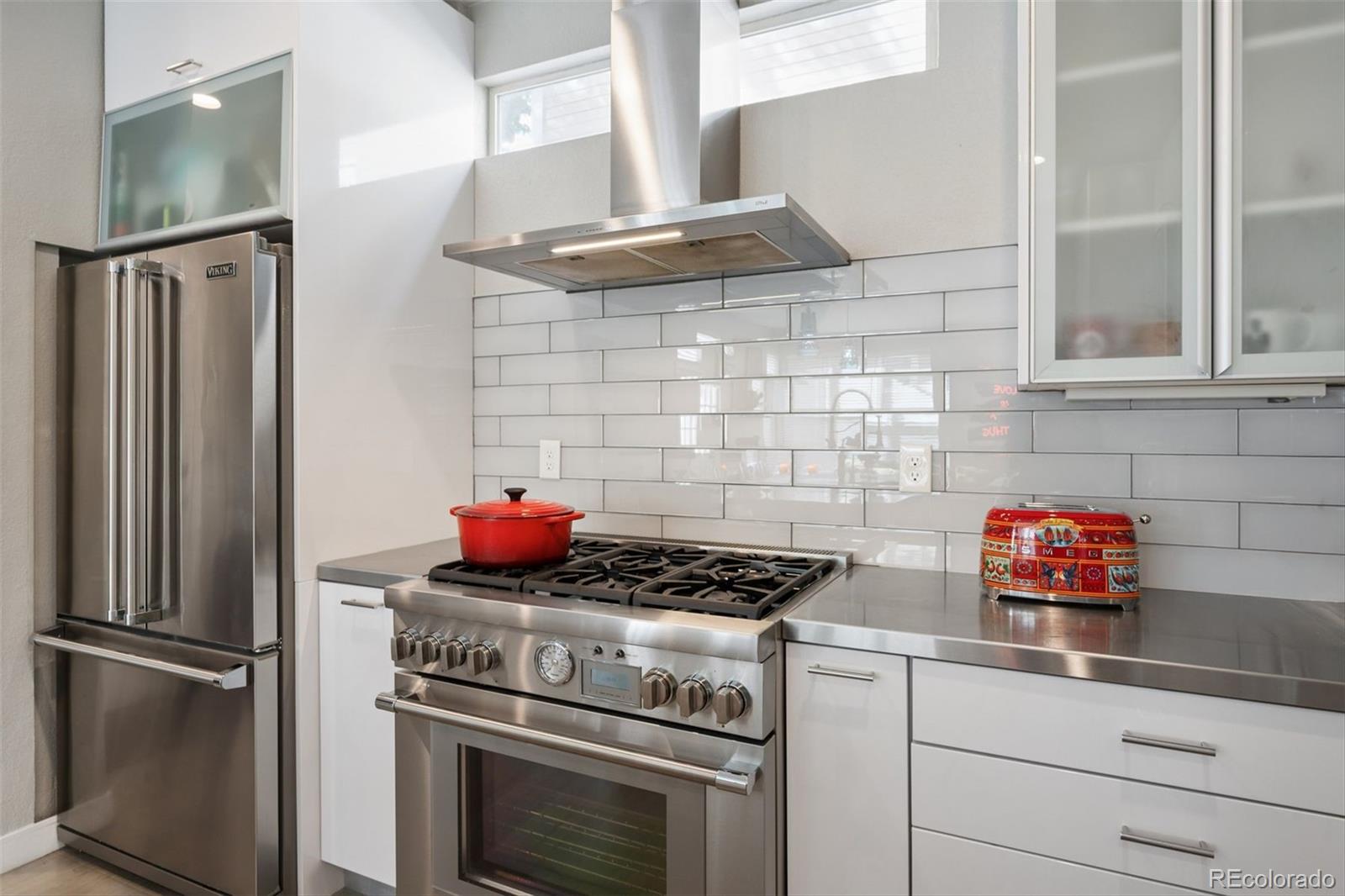 MLS Image #8 for 29 s syracuse street,denver, Colorado