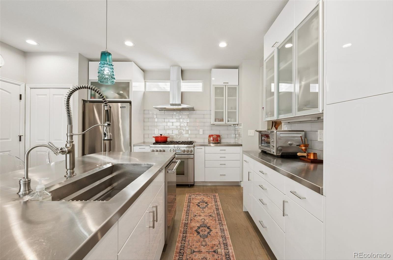 MLS Image #9 for 29 s syracuse street,denver, Colorado