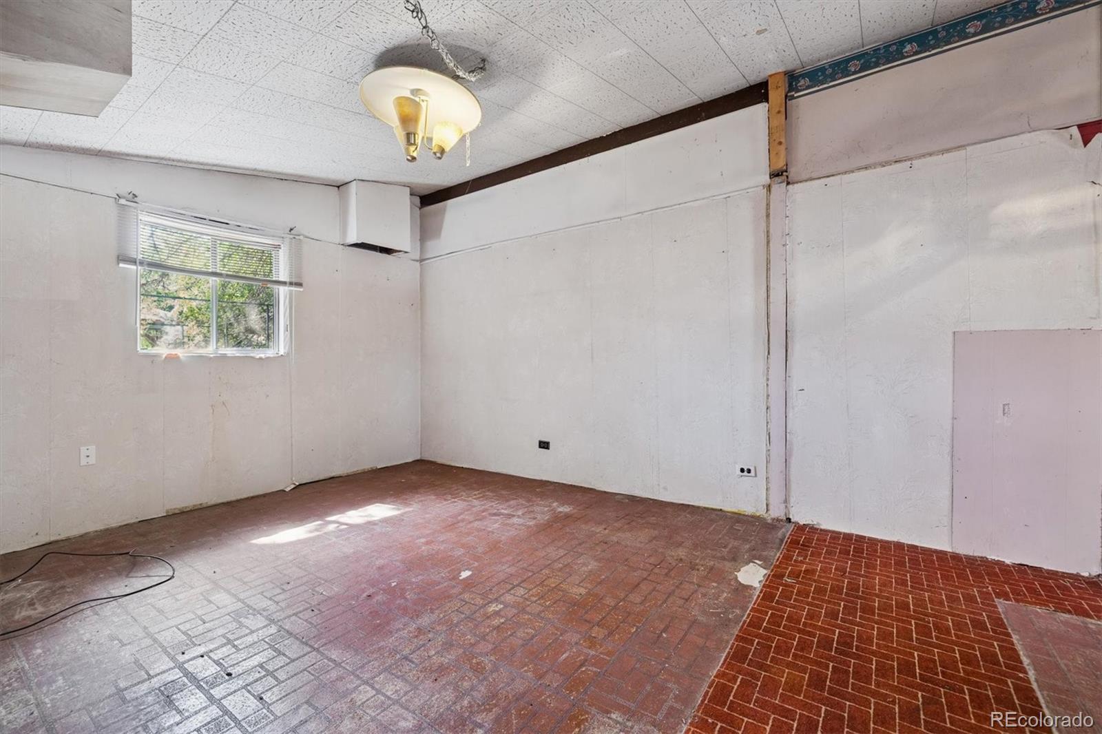 MLS Image #14 for 2305 s newton street,denver, Colorado