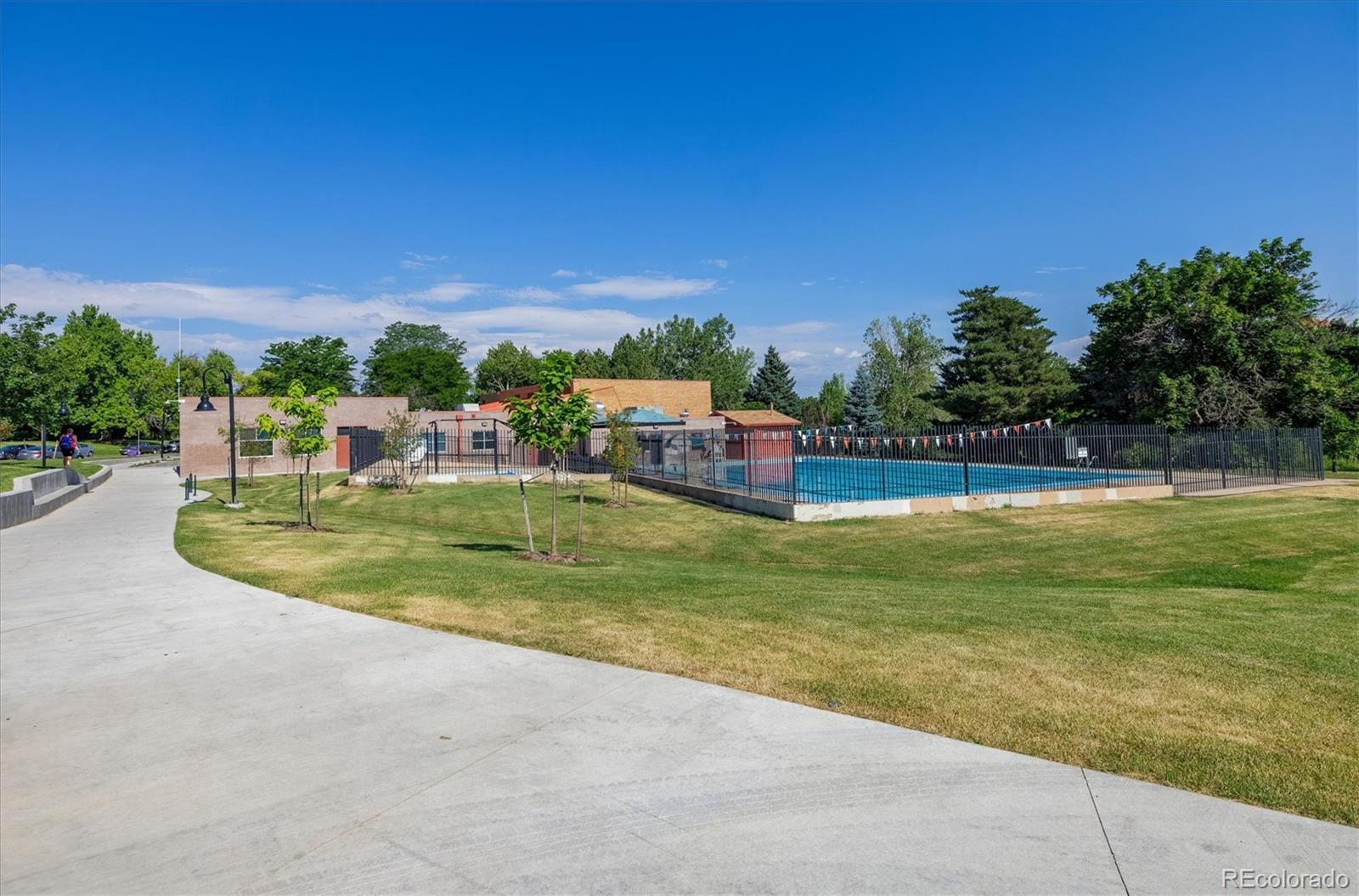 MLS Image #27 for 2305 s newton street,denver, Colorado