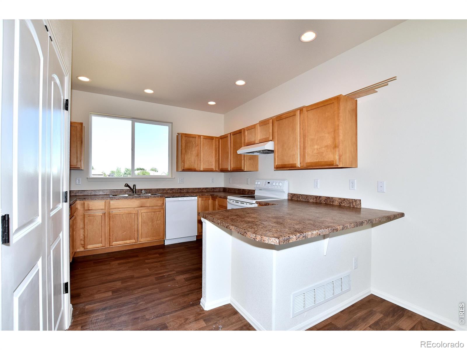 MLS Image #15 for 2411  juno lane,johnstown, Colorado