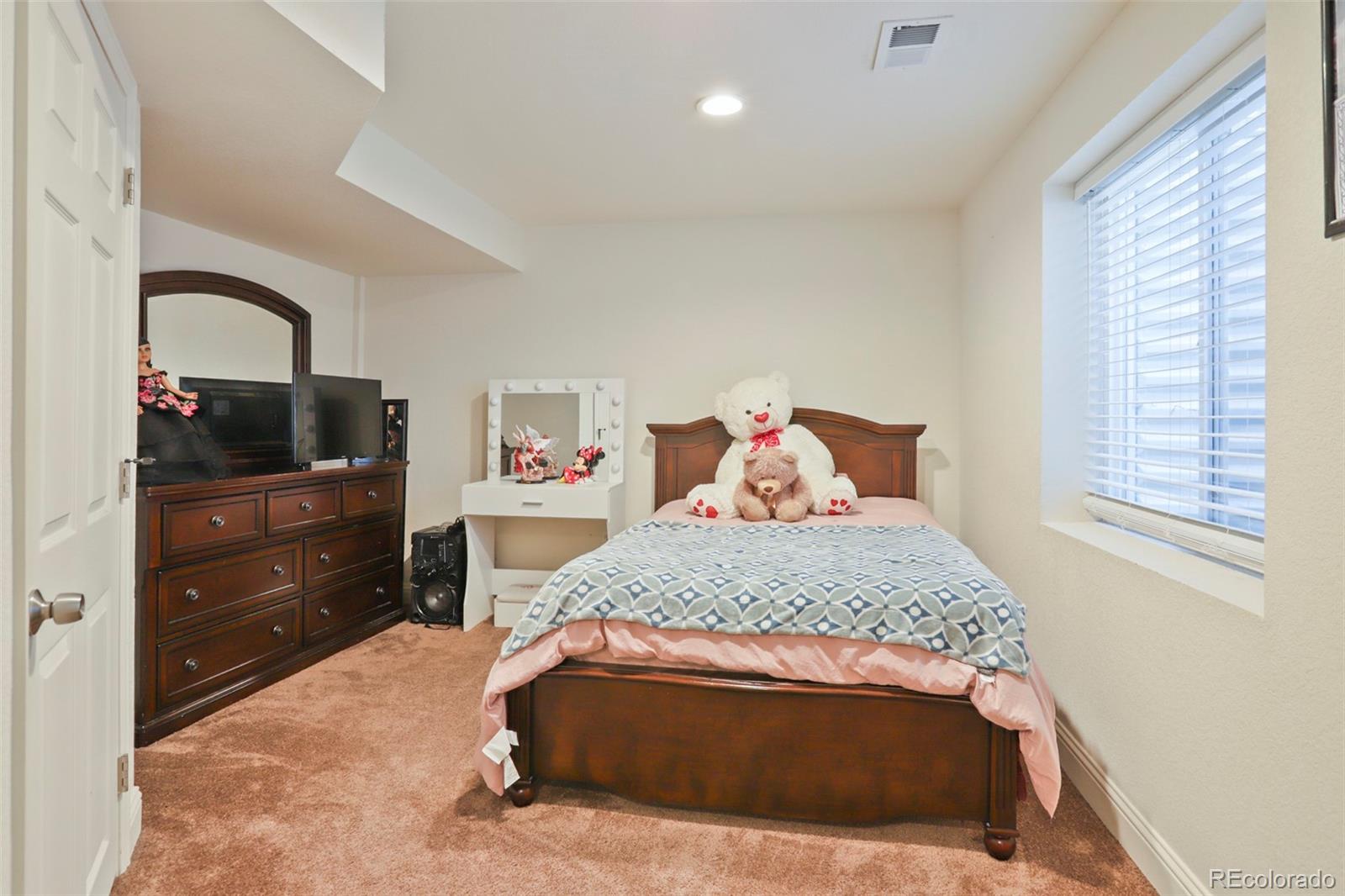 MLS Image #14 for 1000 e 24th street lane,greeley, Colorado