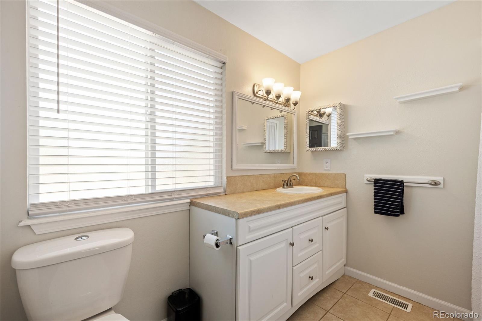 MLS Image #18 for 4627 s pagosa way,aurora, Colorado