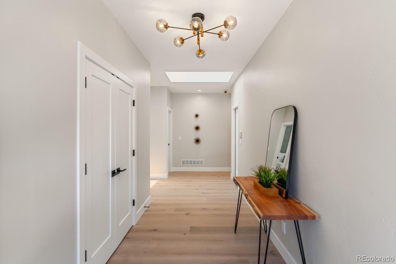 MLS Image #6 for 2552 e alameda avenue,denver, Colorado