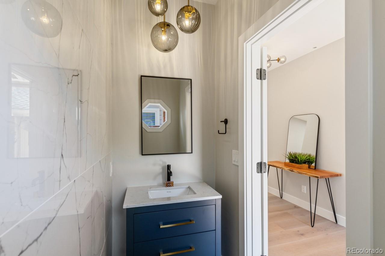 MLS Image #8 for 2552 e alameda avenue,denver, Colorado