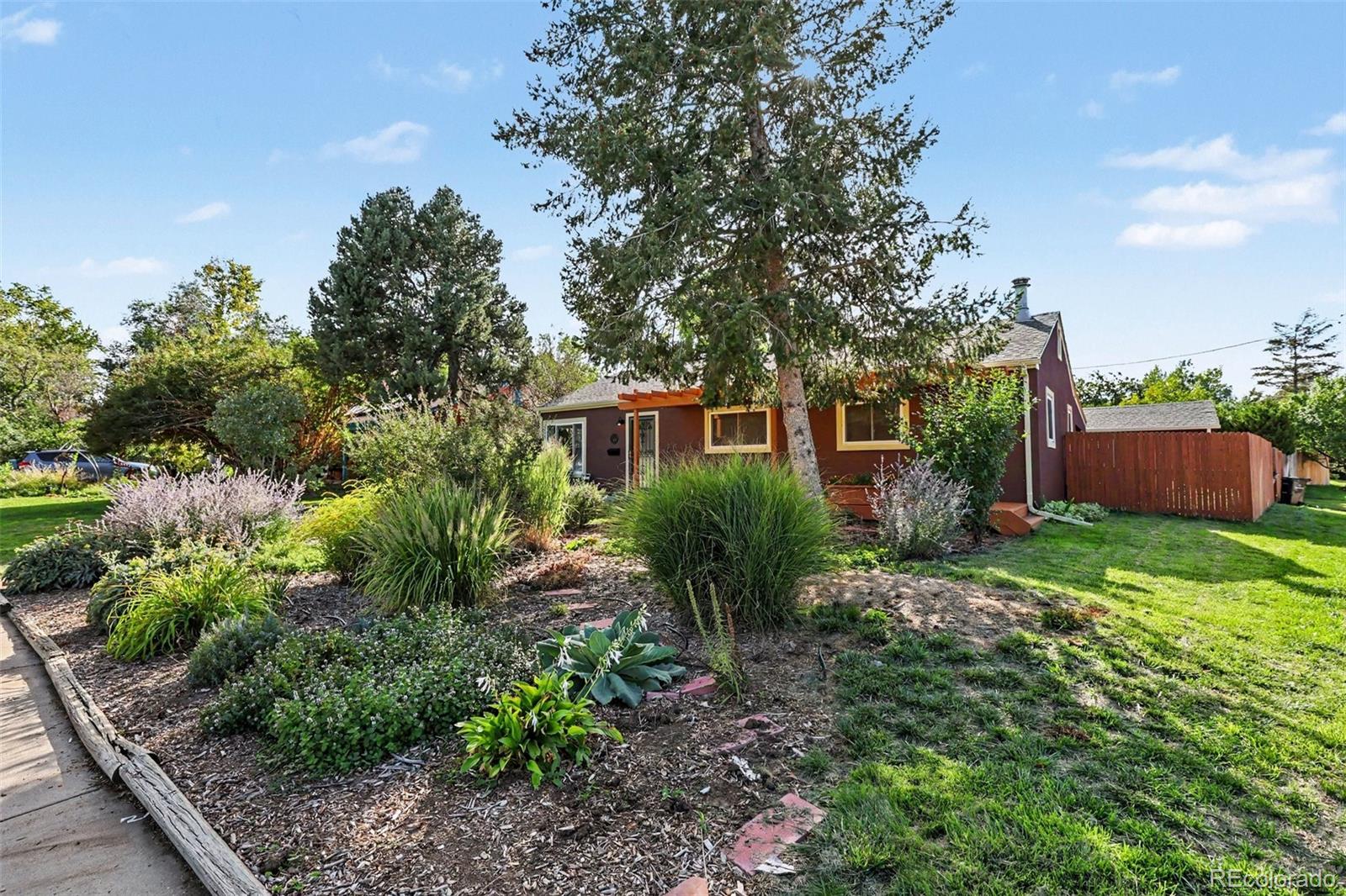 MLS Image #23 for 3201 s grape street,denver, Colorado