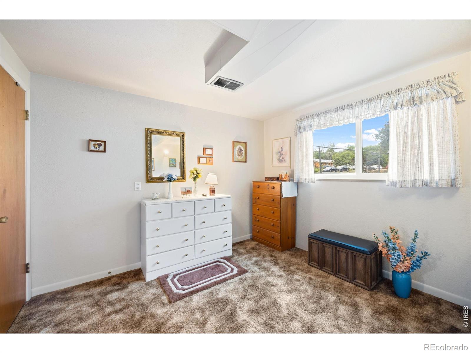 MLS Image #12 for 2509  stanford road,fort collins, Colorado