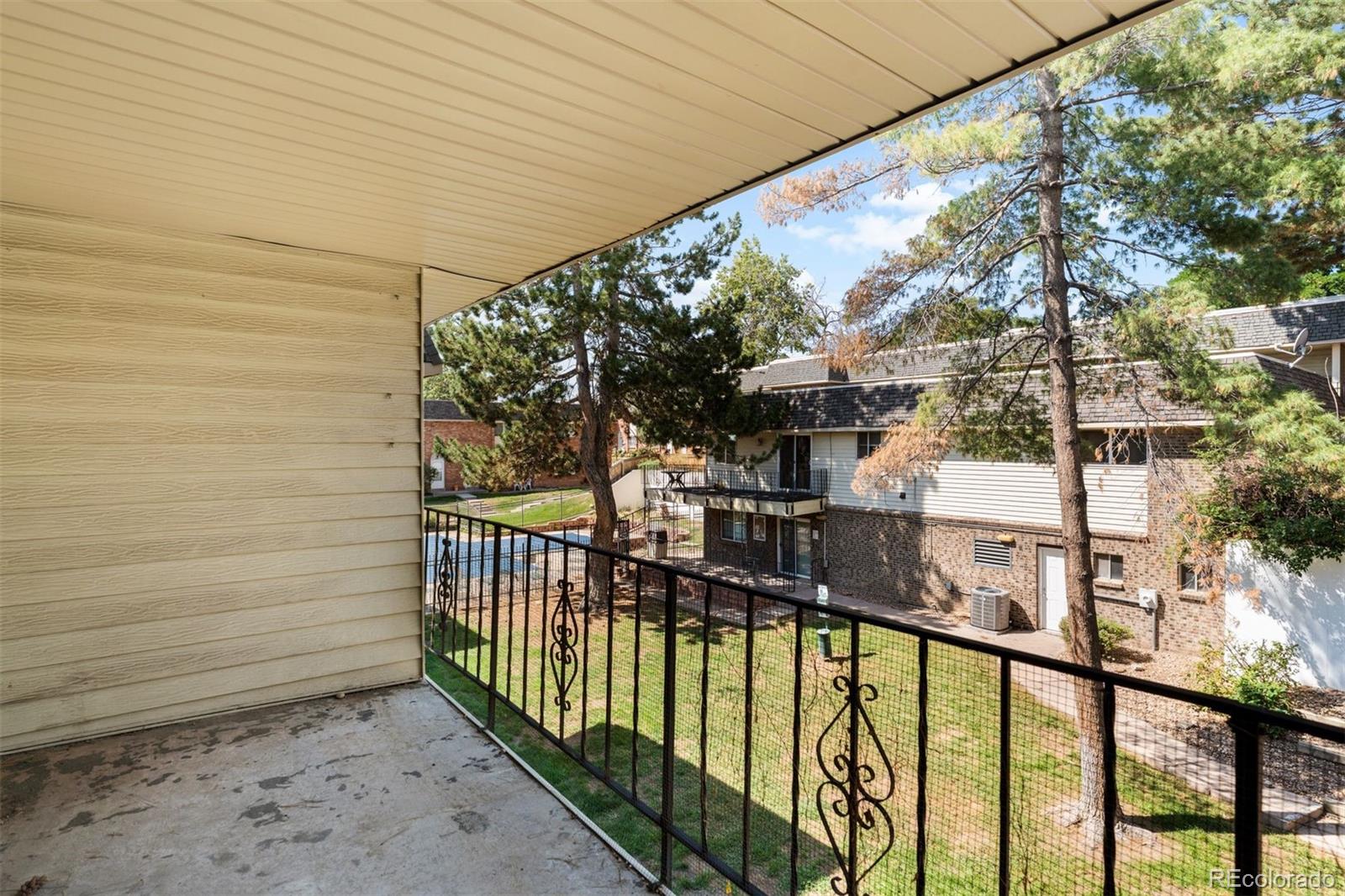MLS Image #14 for 4653 s lowell boulevard,denver, Colorado