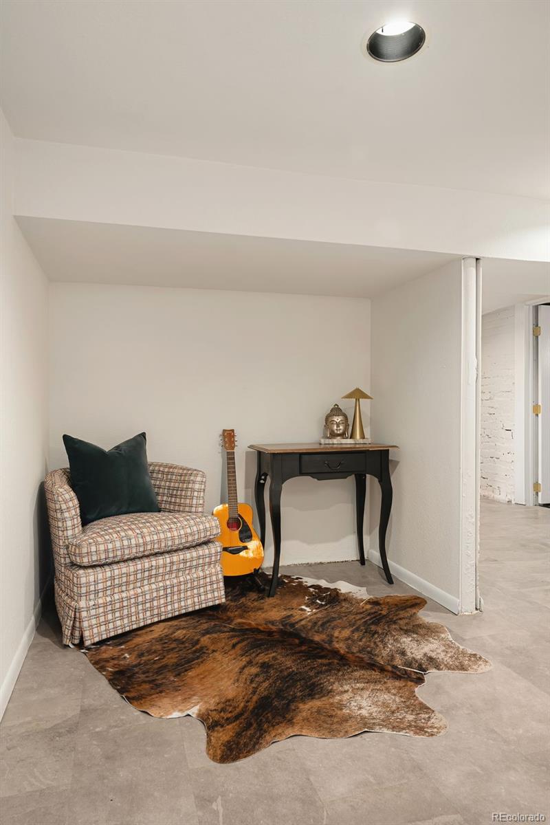 MLS Image #22 for 223 n pearl street,denver, Colorado