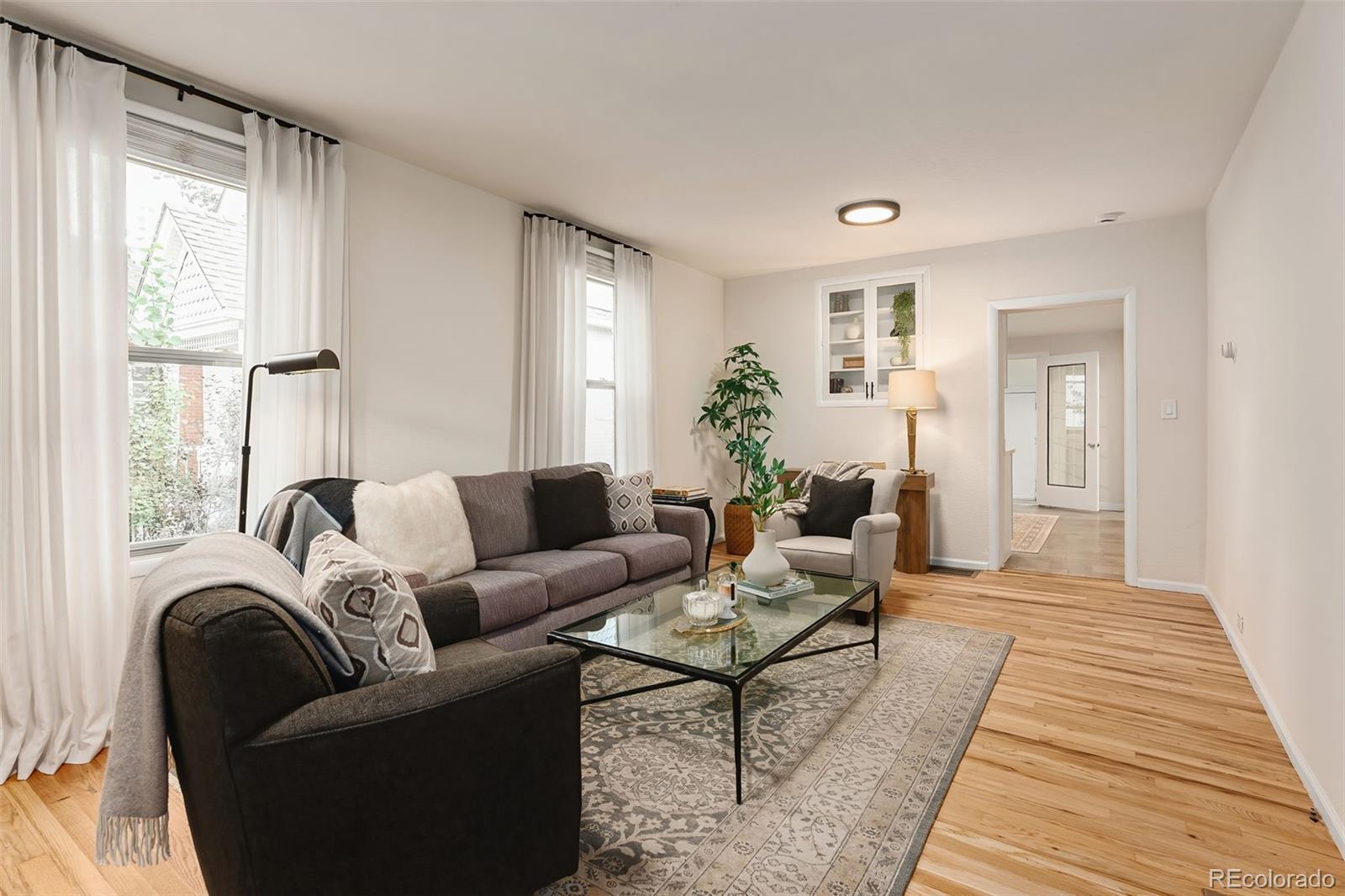 MLS Image #5 for 223 n pearl street,denver, Colorado