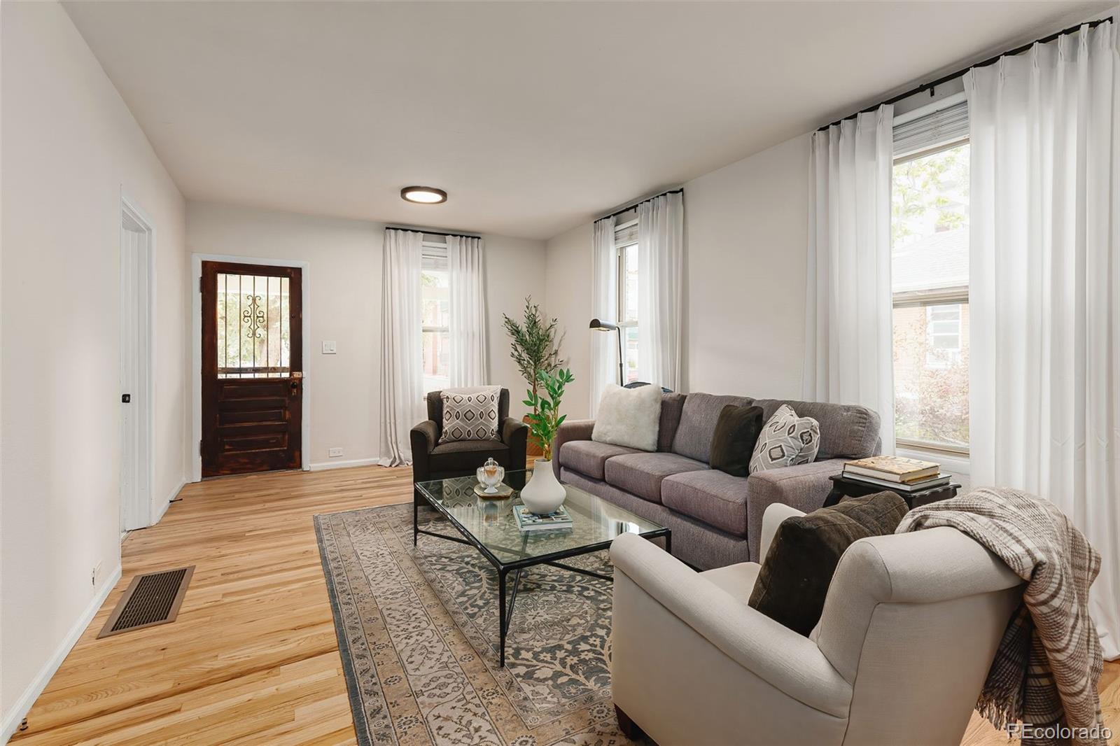 MLS Image #7 for 223 n pearl street,denver, Colorado