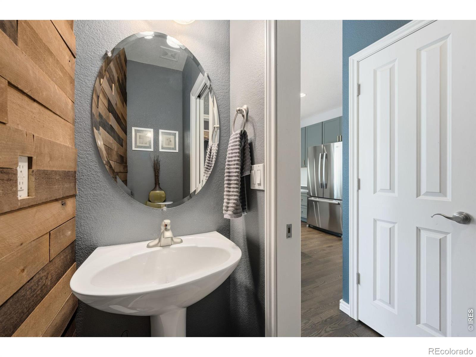 MLS Image #13 for 405  raymond court,lyons, Colorado