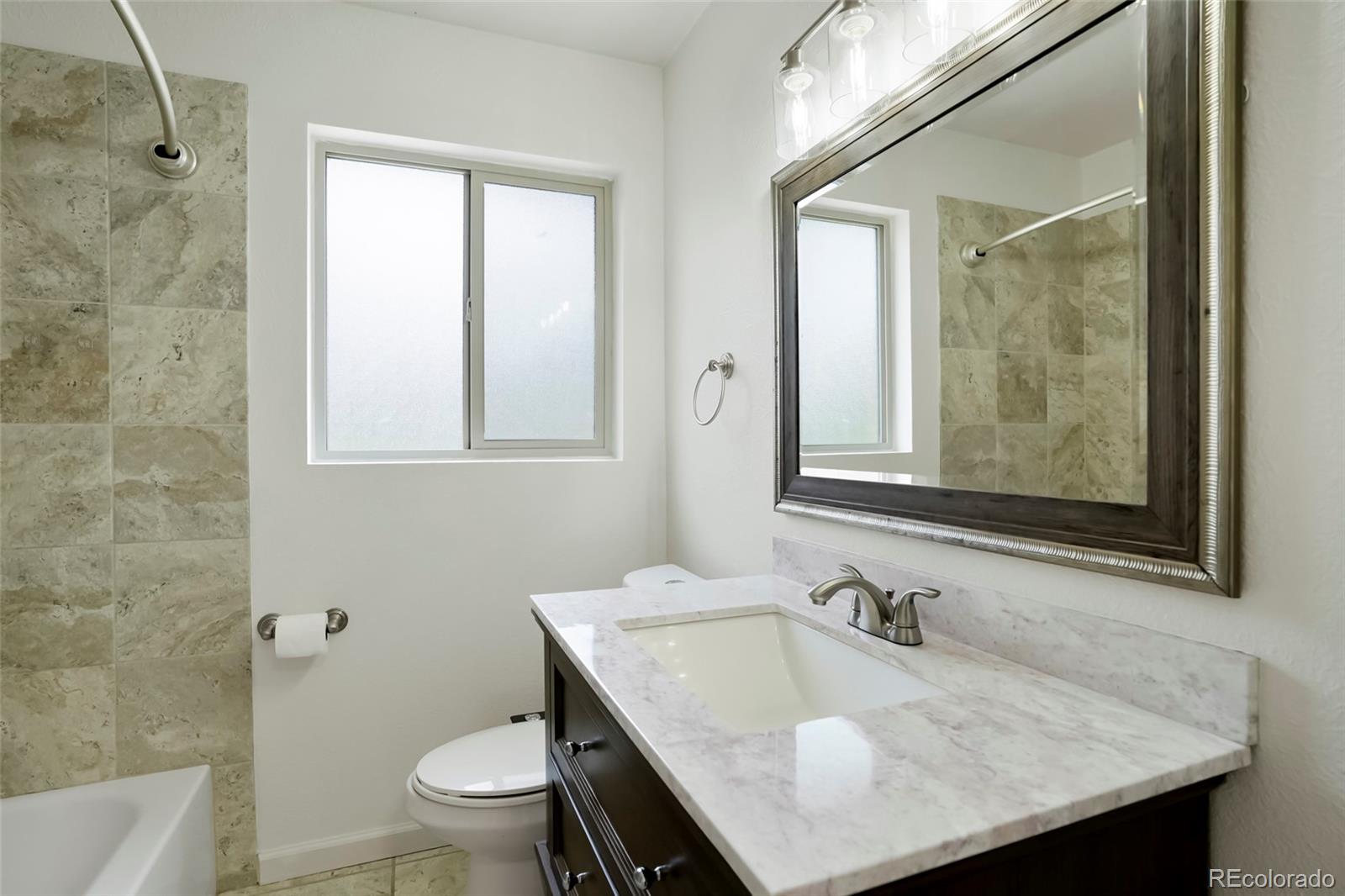 MLS Image #16 for 1415 s fenton street,denver, Colorado