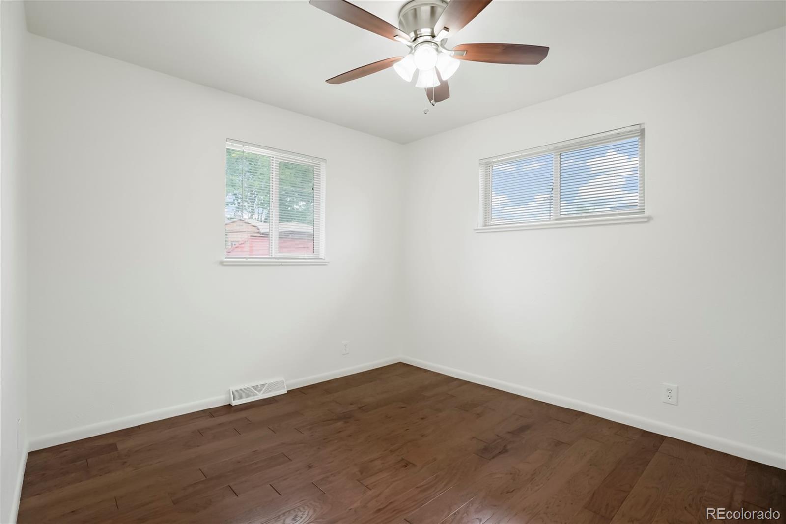 MLS Image #18 for 1415 s fenton street,denver, Colorado