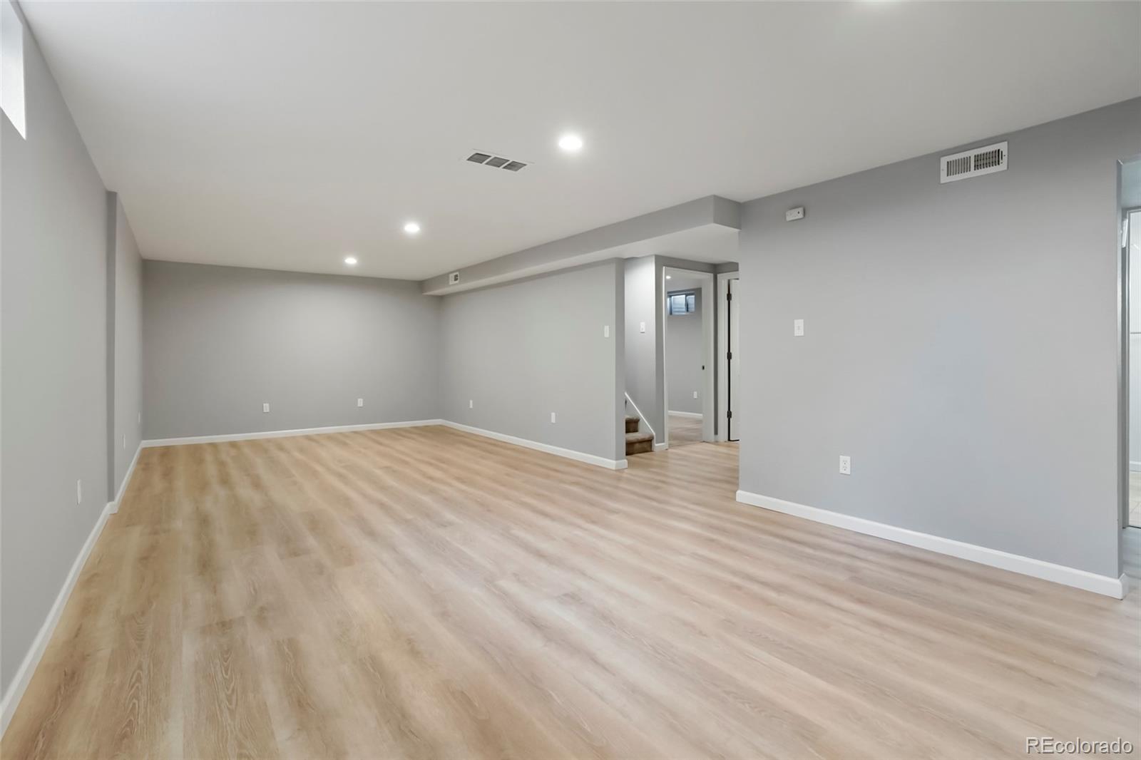 MLS Image #21 for 1415 s fenton street,denver, Colorado