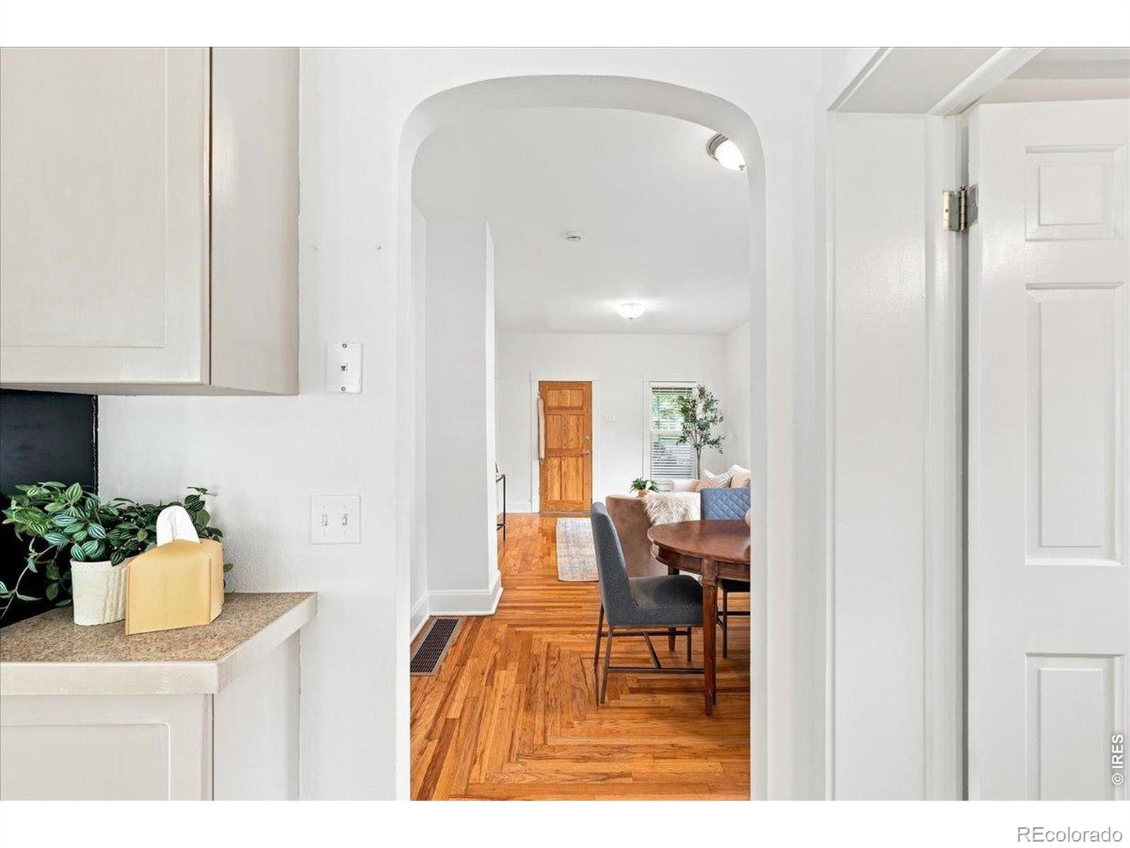 MLS Image #11 for 1011 w mountain avenue,fort collins, Colorado