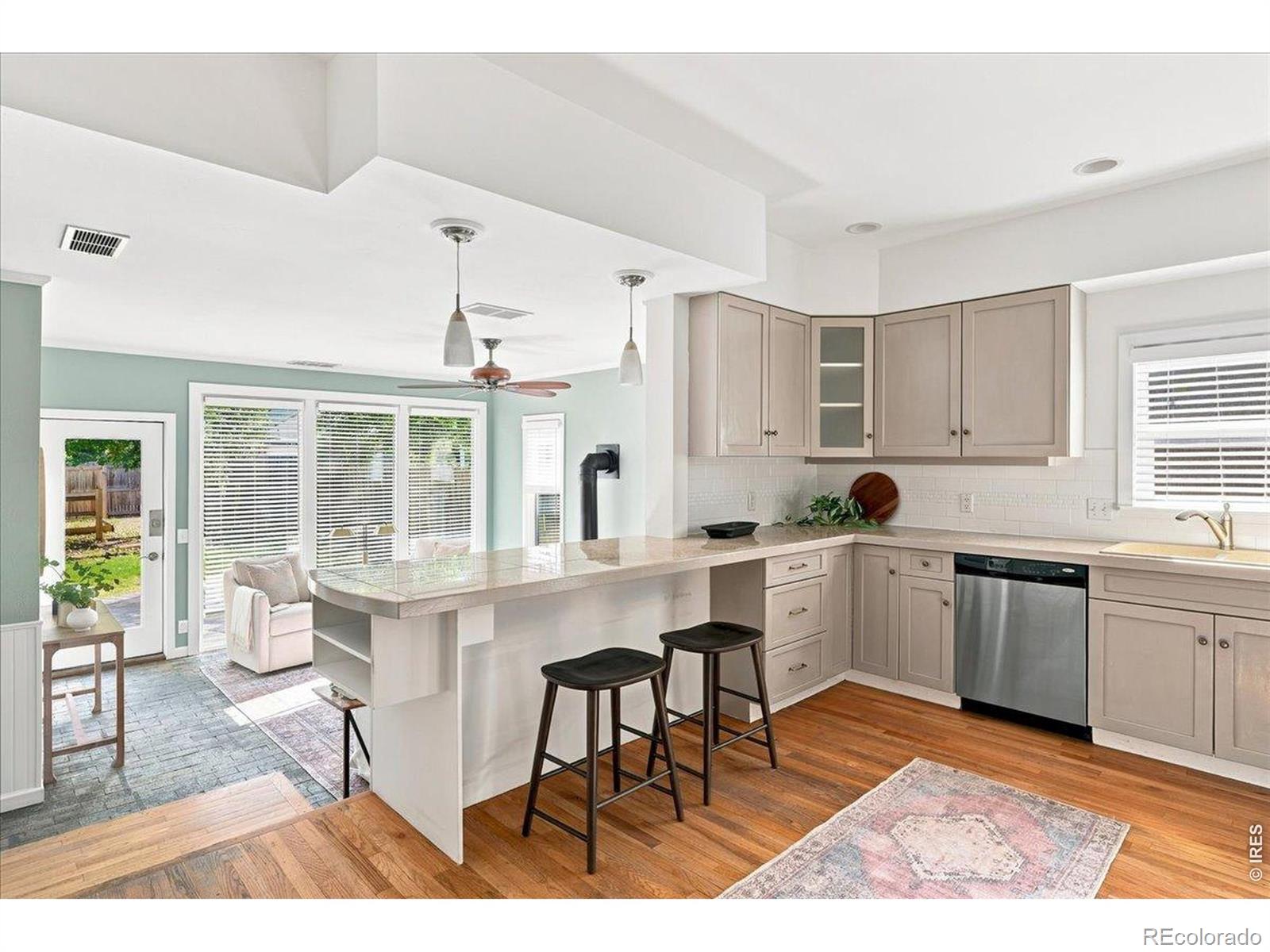 MLS Image #15 for 1011 w mountain avenue,fort collins, Colorado