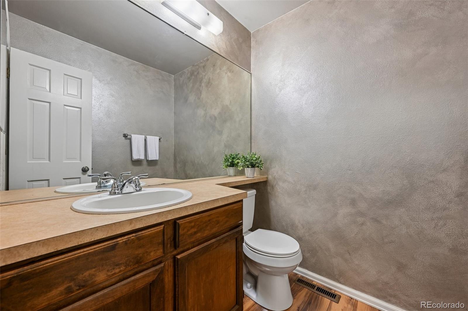 MLS Image #12 for 14095 e radcliff circle,aurora, Colorado