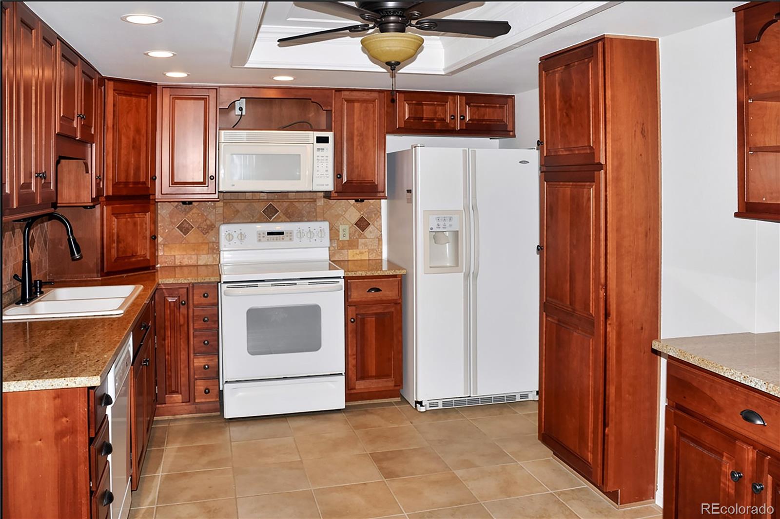 MLS Image #7 for 14152 e linvale place,aurora, Colorado