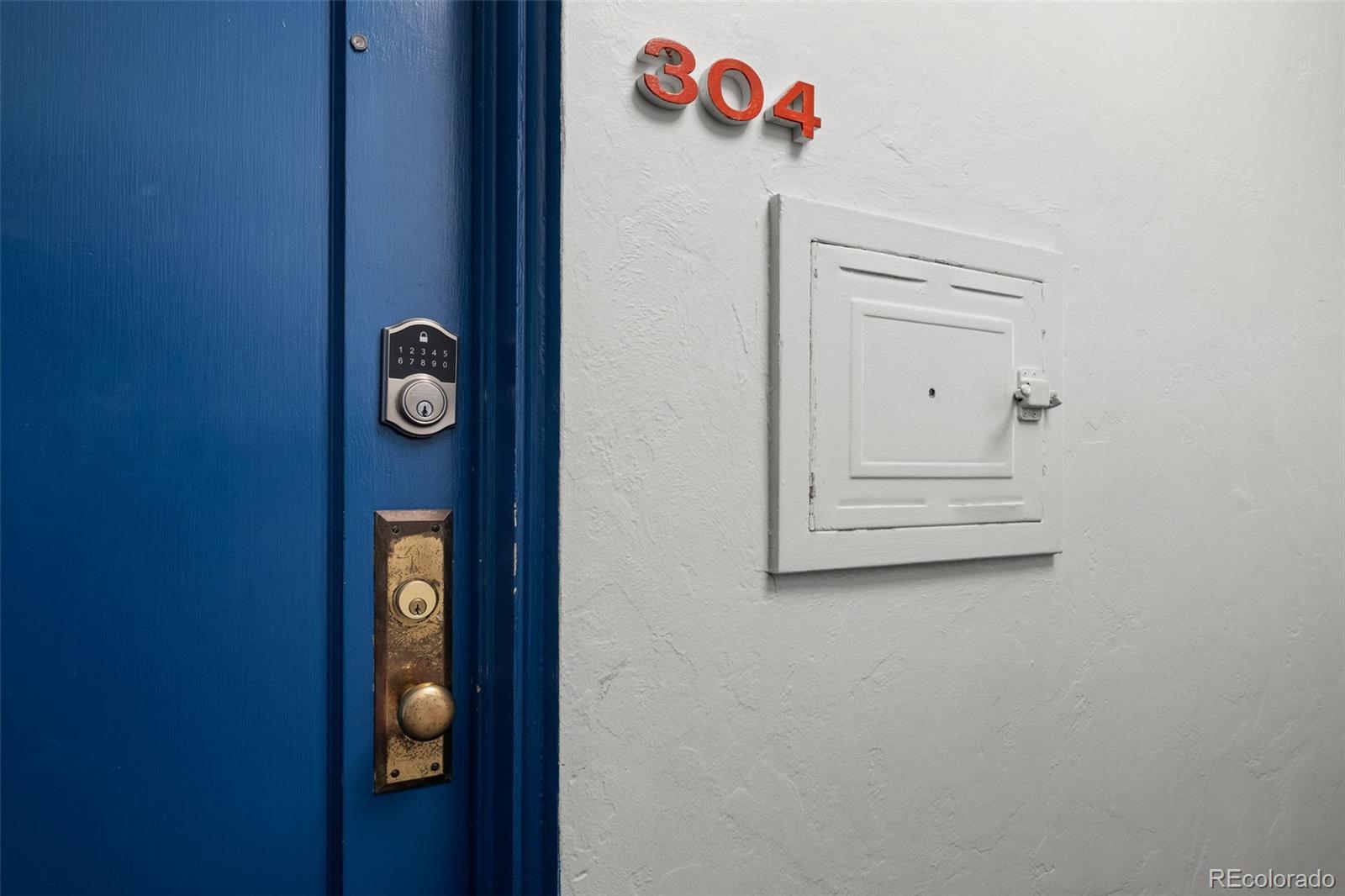 MLS Image #10 for 525  jackson street 304,denver, Colorado
