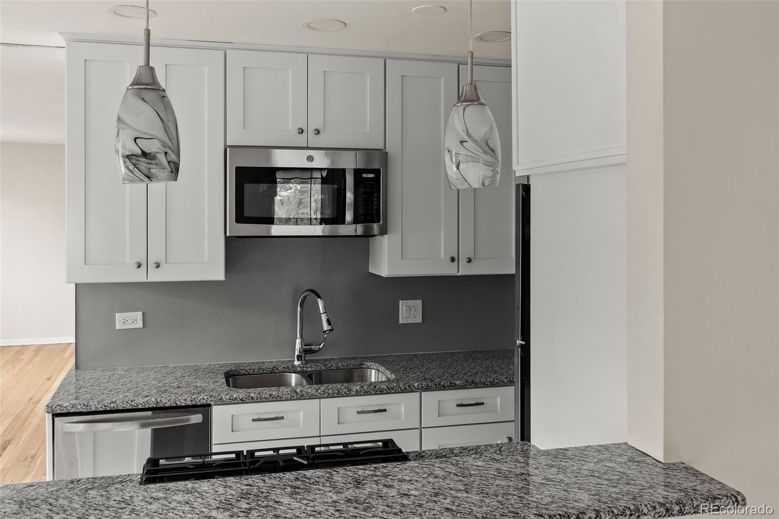 MLS Image #9 for 525  jackson street 304,denver, Colorado