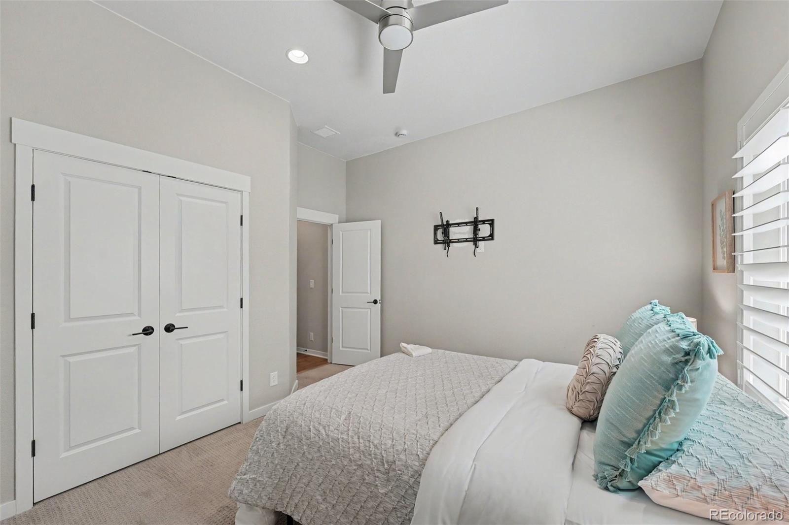 MLS Image #11 for 16670  tejon lane,broomfield, Colorado