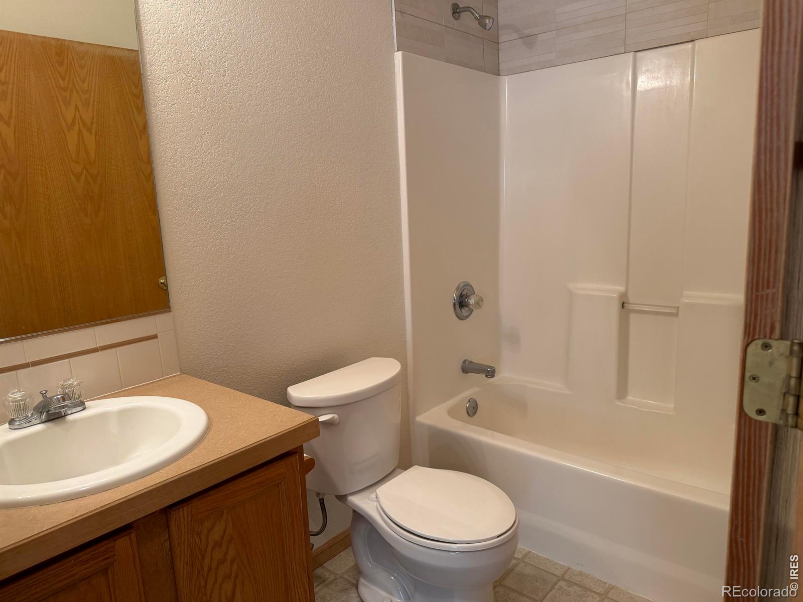 MLS Image #14 for 950  52nd ave ct,greeley, Colorado