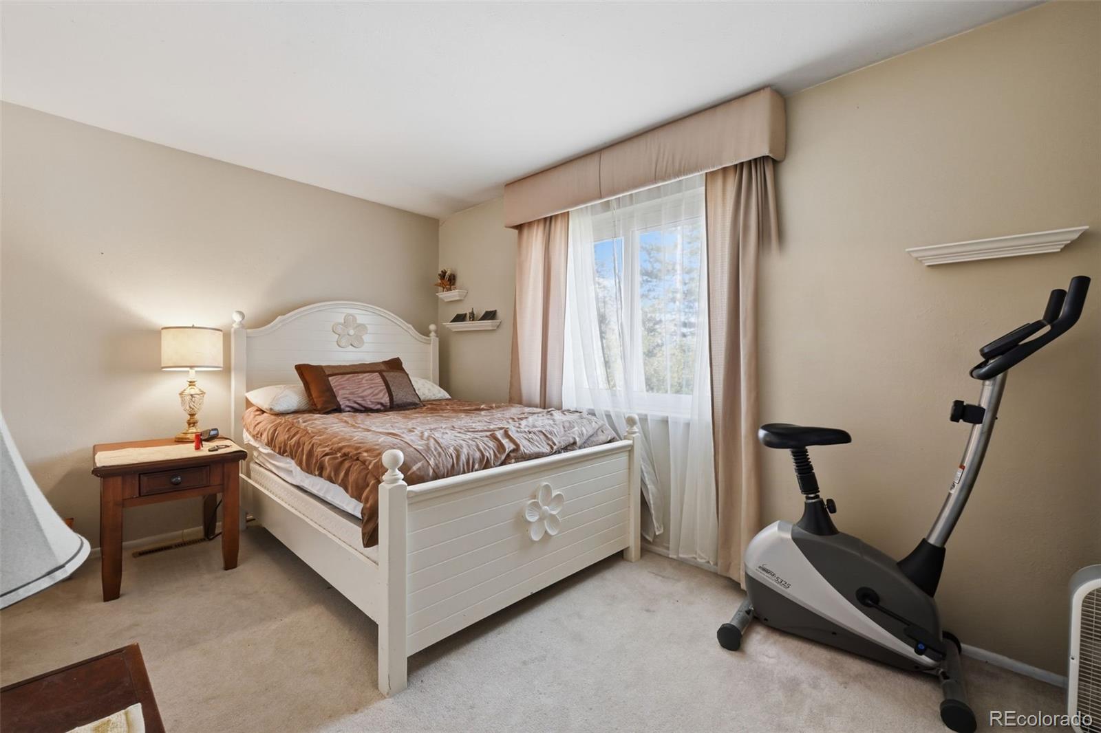 MLS Image #12 for 945  garnet street,broomfield, Colorado